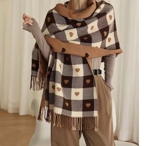 Hearts Theme Knitted Reversible Fleece Scarf/Shawl